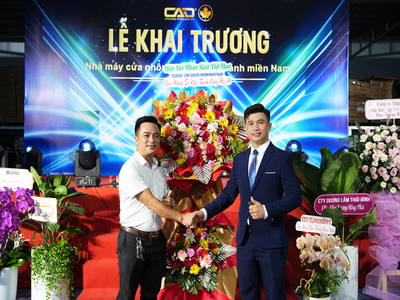 CEO AZDOOR VN – ĐẠI DIỆN HIỆP HỘI NHÔM KÍNH VIỆT NAM THAM DỰ LỄ KHAI TRƯƠNG NM NHÔM CAD MIỀN NAM