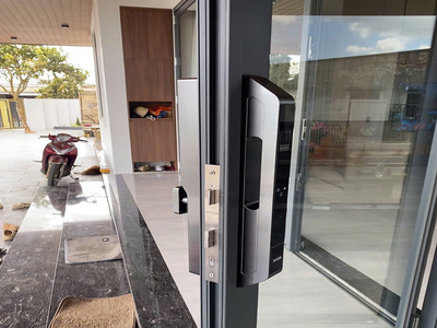 Khóa thông minh Siker nhận diện khuôn mặt cho cửa nhôm Xingfa hệ 55 – Giải pháp an ninh hiện đại